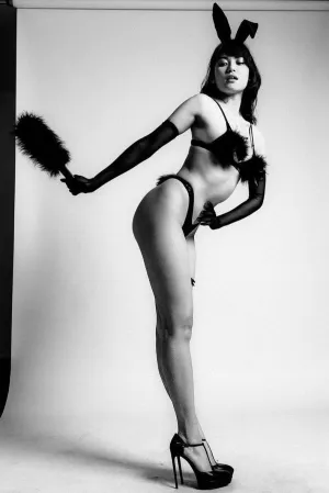 Bettie Page Powder Puff Triangle Black