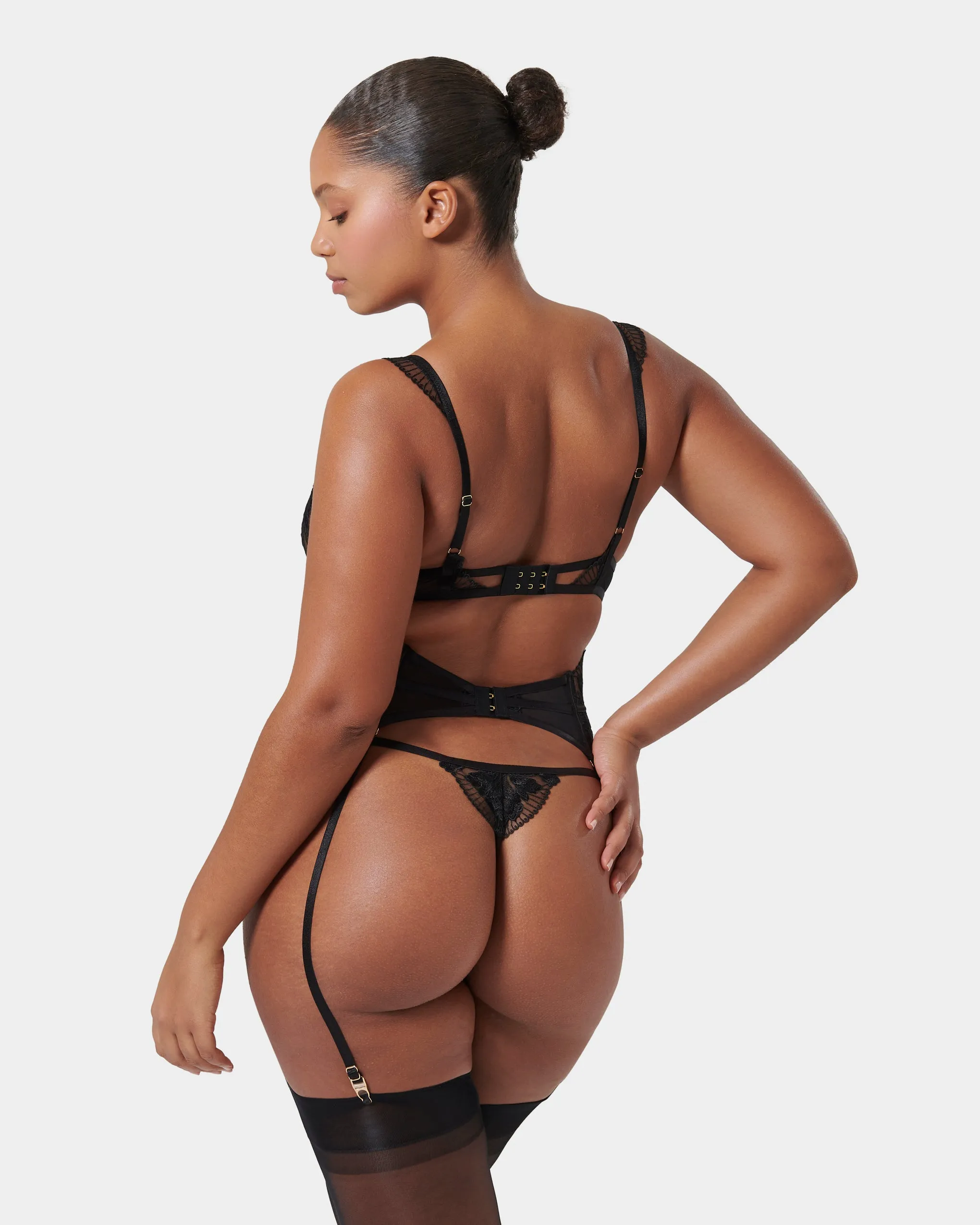 Gabriella Floral Embroidered Bra Black