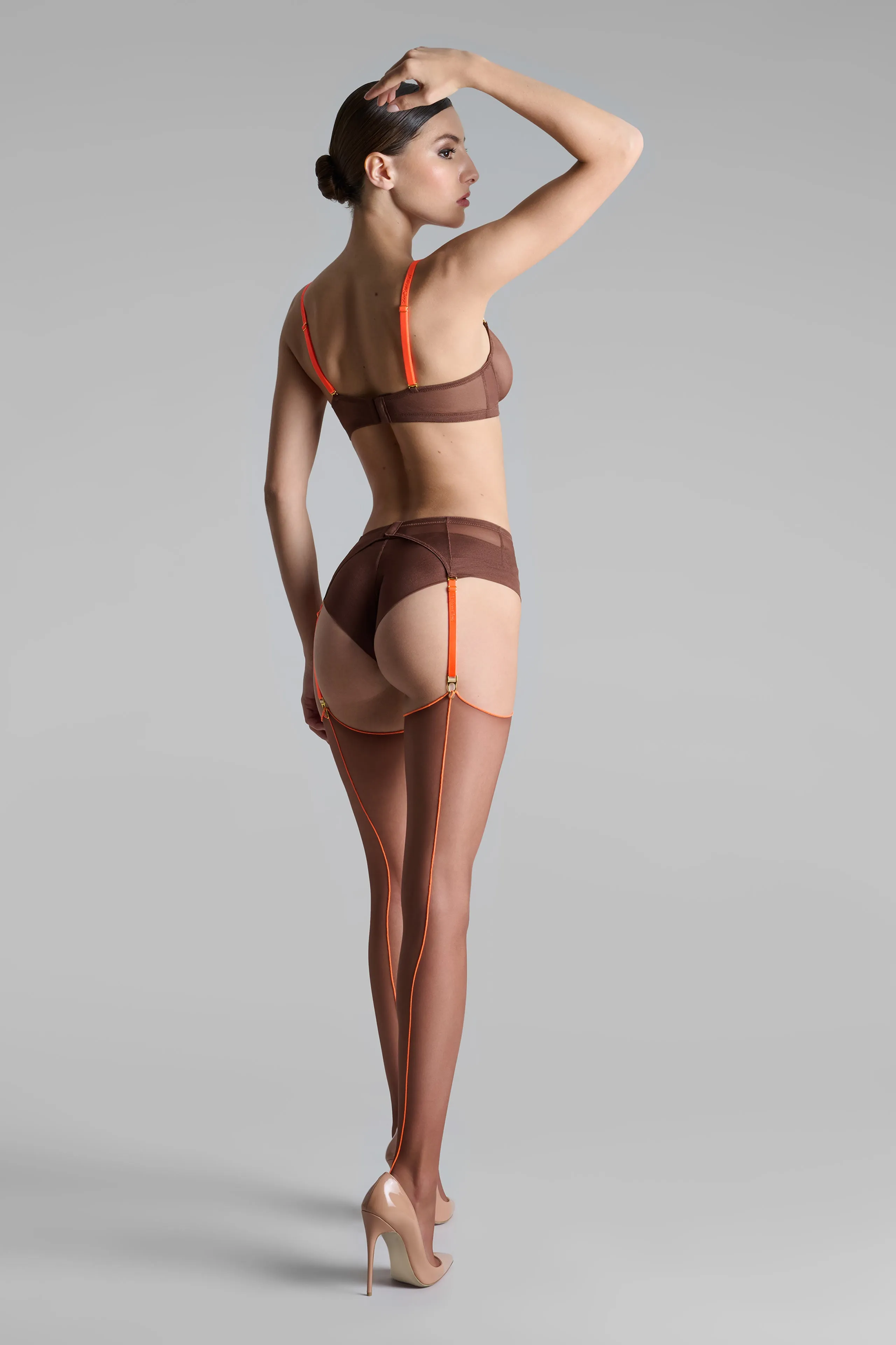 Garter Belt - Corps à Corps