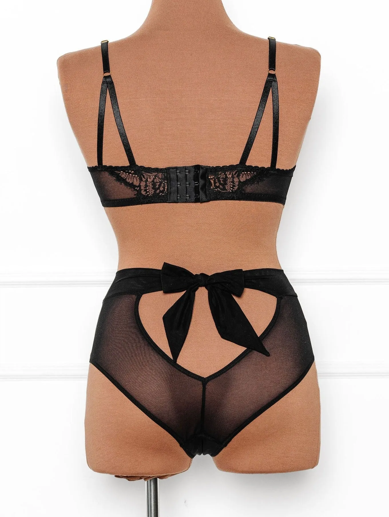 Lace & Mesh V-Wire Bralette - Black