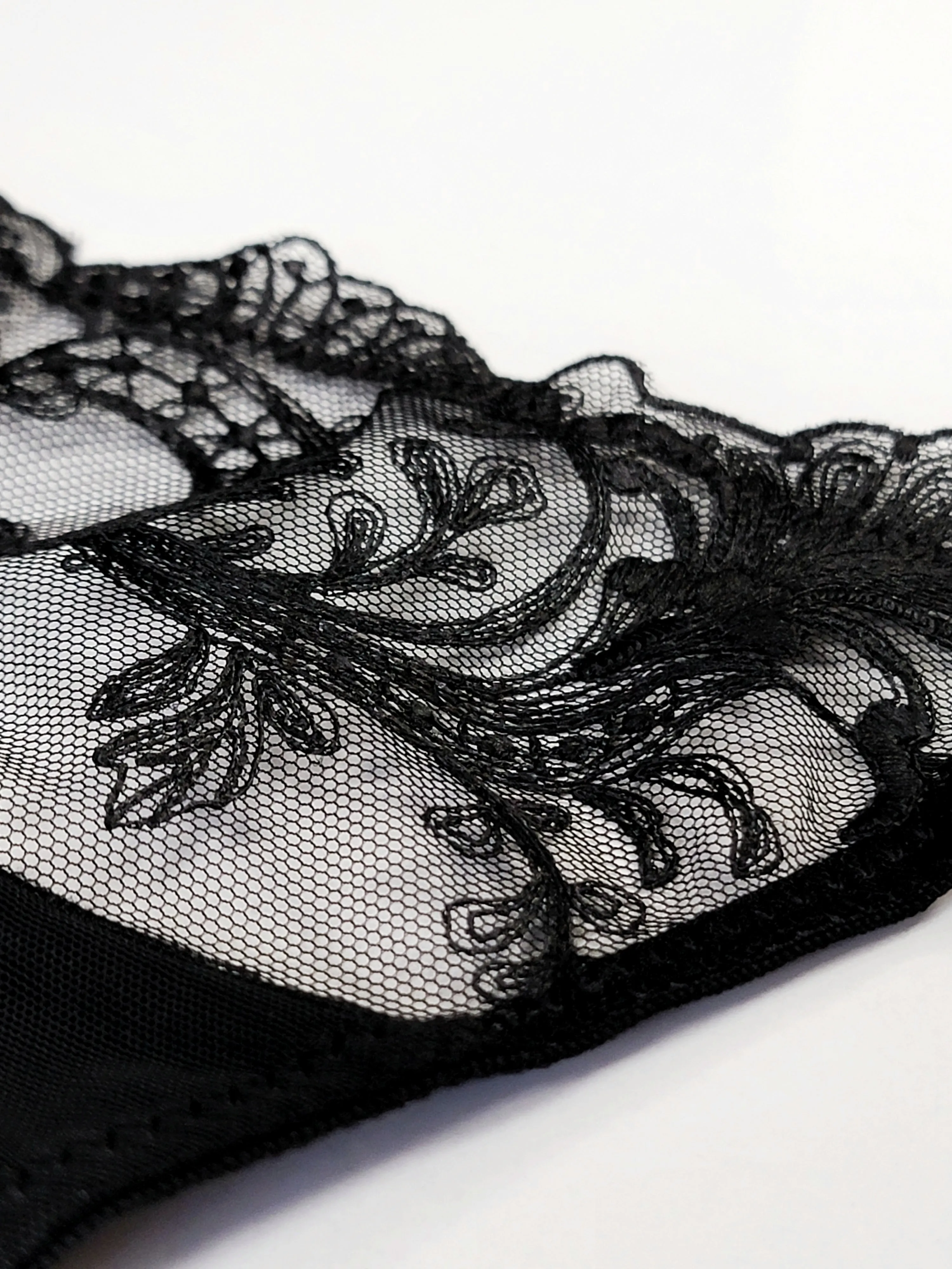Marseille Thong (Black)