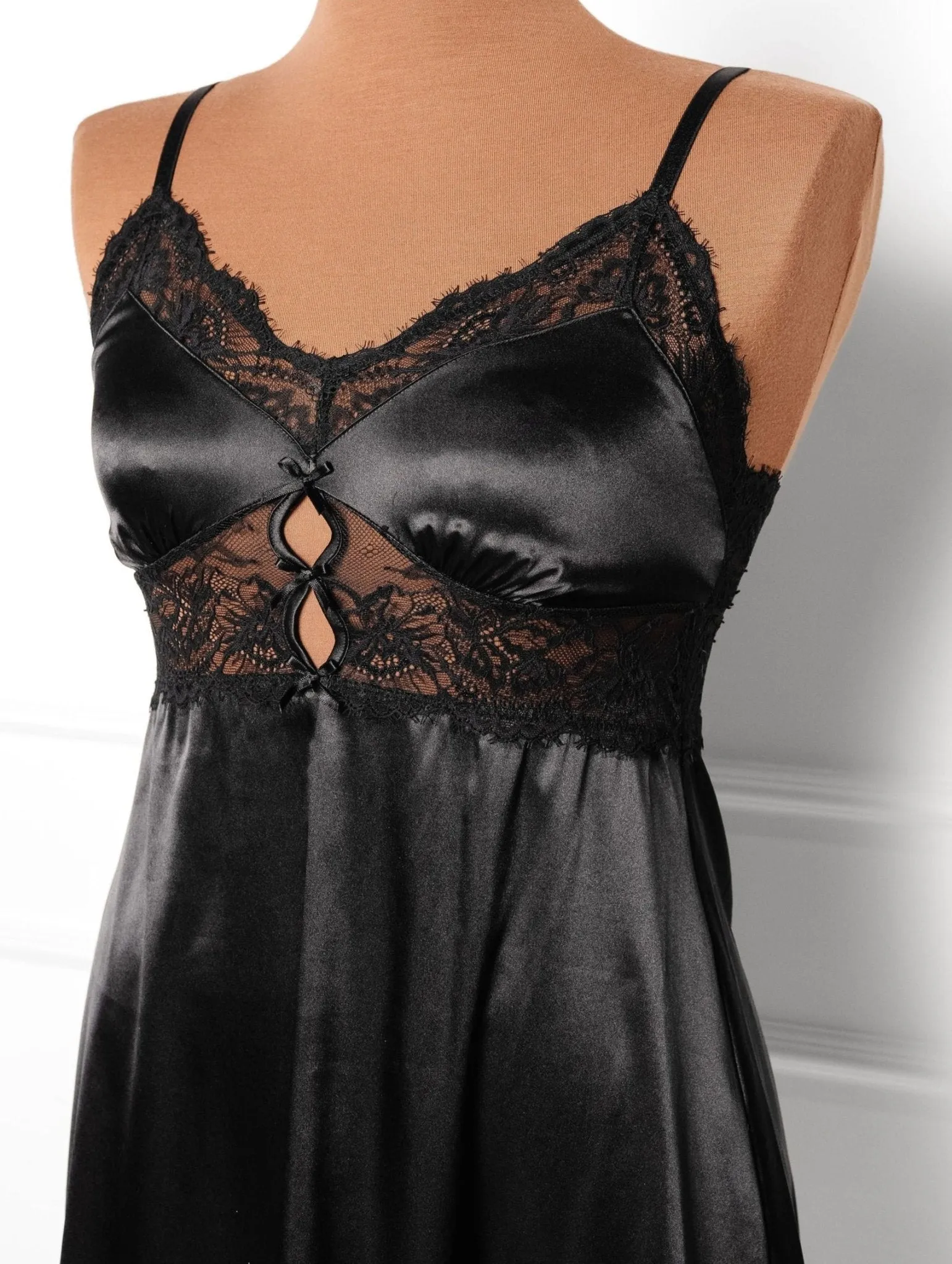 Satin & Eyelash Lace Slip - Black