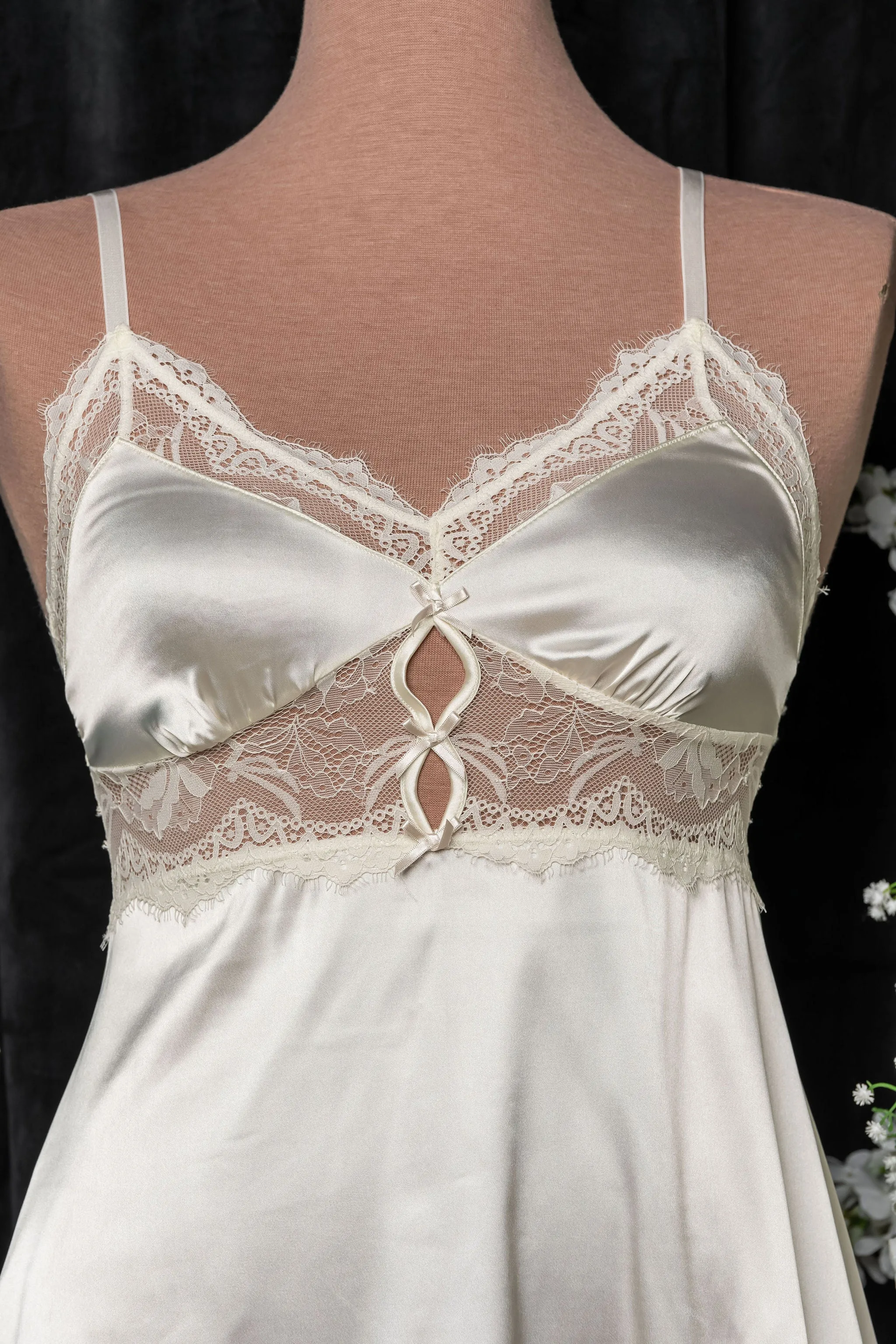 Satin & Eyelash Lace Slip - Pearl