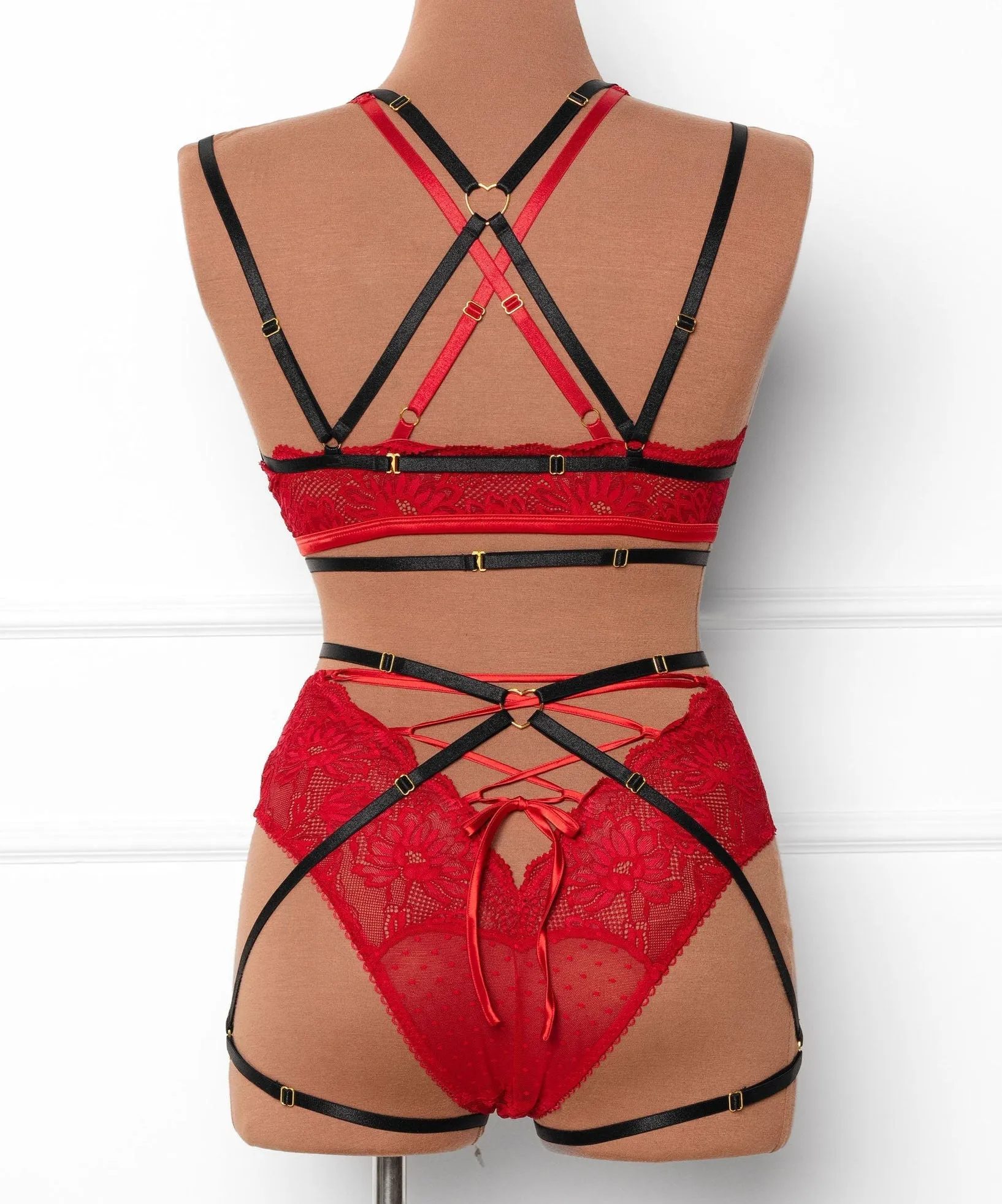 Strappy Heart Harness Bottom - Black