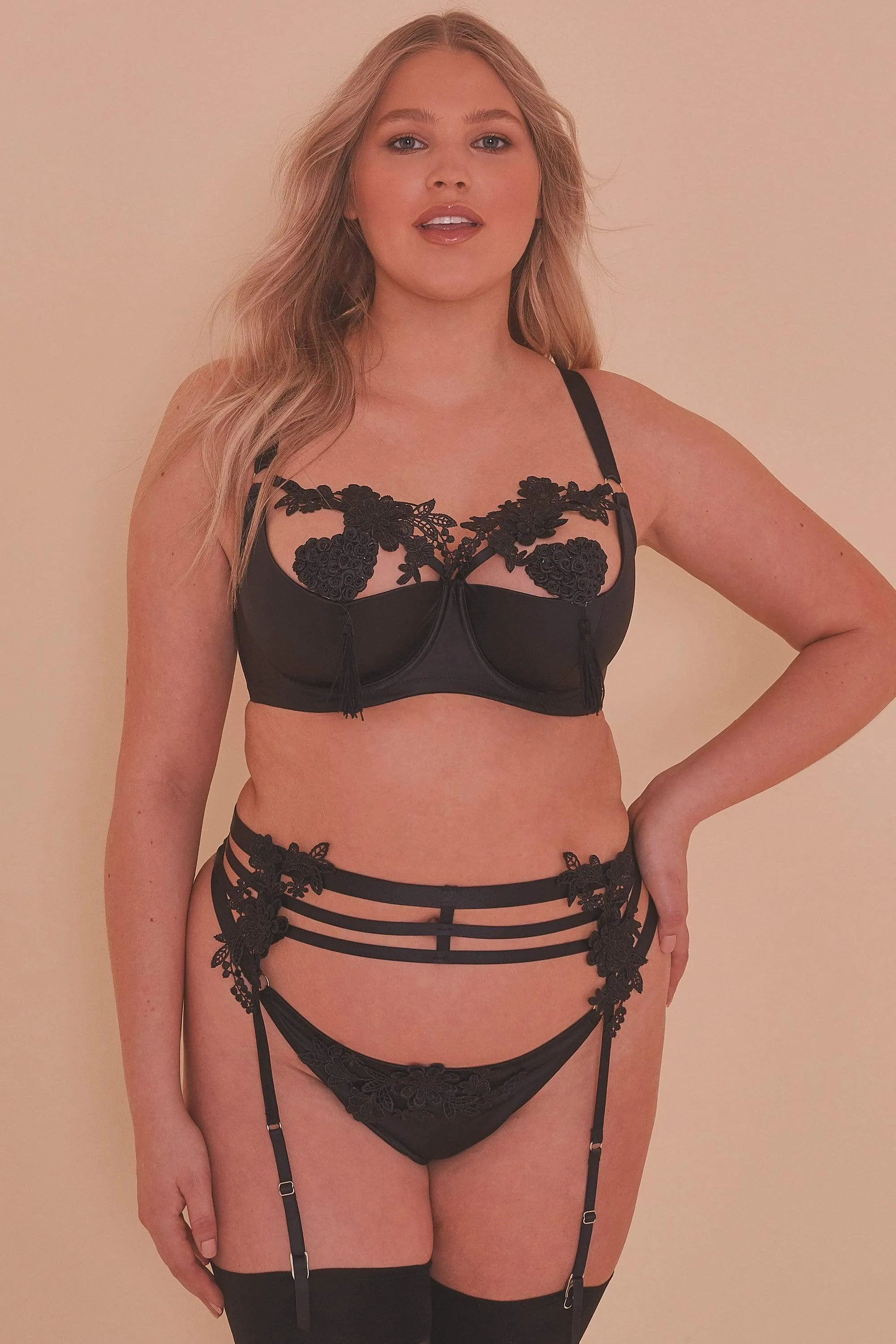 Virginia Guipure Suspender Belt